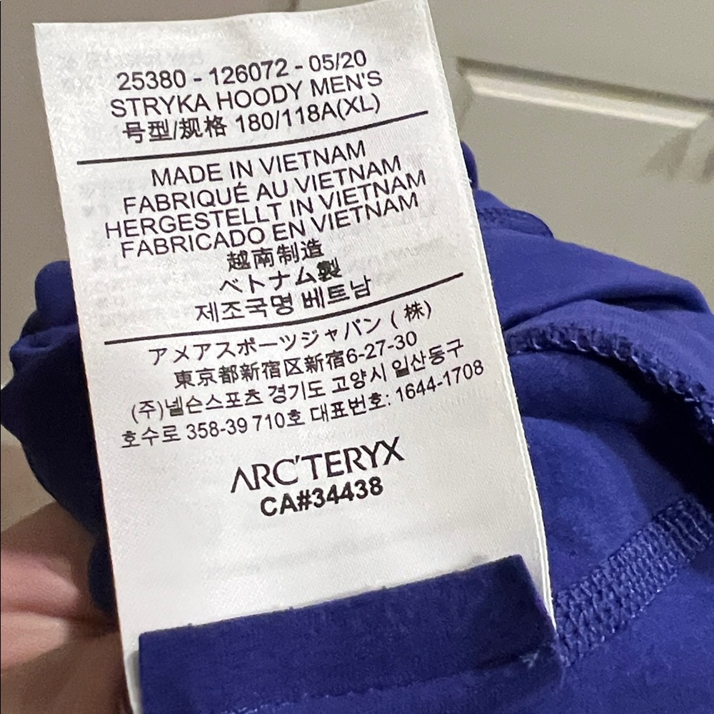 Arc'teryx Stryka Hoody in Soulsonic
Size XL
Worn once - Picture 2 of 6
